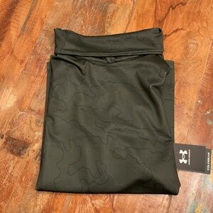 NWT Under Armour Cold Gear Turtleneck